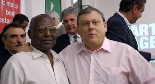 O ex-beque santista foi considerado por João Saldanha, o melhor da posição de todos os tempos.