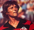 Saudade: Com passagem marcante pela dupla Fla-Flu, Doval nos deixava h&aacute; 35 anos