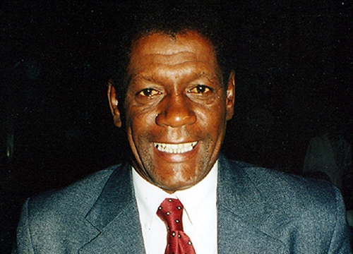 Marinho - Ex-ponta do Bangu, Botafogo-RJ e Galo