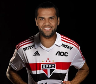 Daniel Alves marcou duas vezes em Barueri. Foto: Reprodução/Twitter SPFC