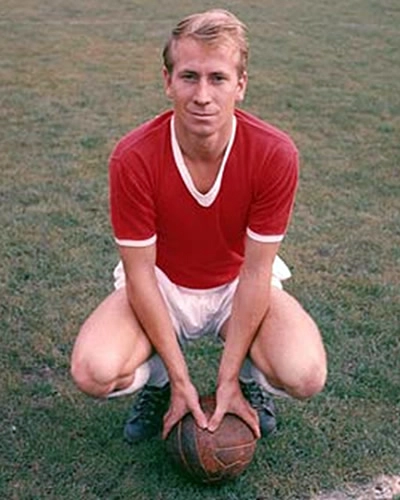 Bobby Charlton fez história no Manchester United. Foto: Reprodução Google