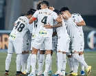 Buscando 'descolar' do Z-4, Santos recebe a lanterna Chapecoense. as equipes