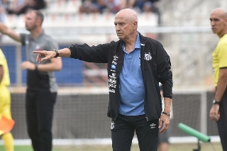 Treinador português está pressionado pelo desempenho ruim da equipe em 2020. Foto: Ivan Storti/Santos FC