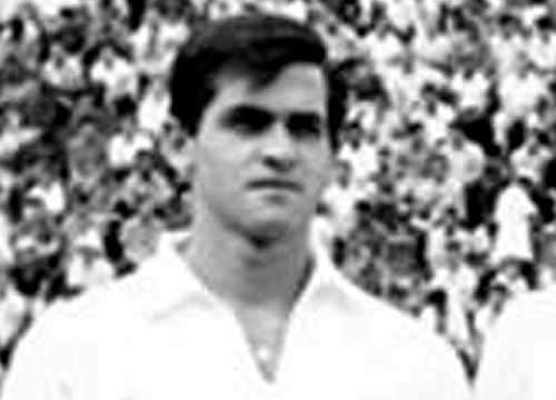 Sapienza   - Ex-zagueiro dos aspirantes do Corinthians