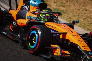 F1: Em luta intensa com Hamilton, Norris se sai melhor e parte da pole na Hungria