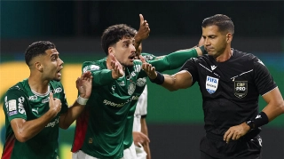 Ap&oacute;s derrota em casa, Palmeiras encara o Vit&oacute;ria em Salvador; as equipes