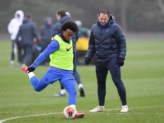 Meia brasileiro já pode assinar pré-contrato com qualquer clube. Foto: Facebook/Reprodução