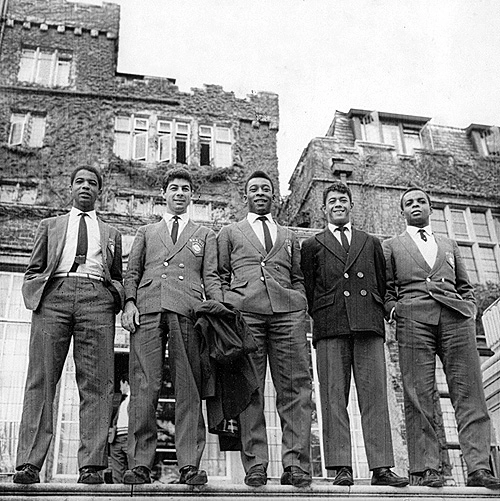 Nei, Marcos, Pelé, Amarildo e Lima: era o Brasil atacando em Londres, em 1963.