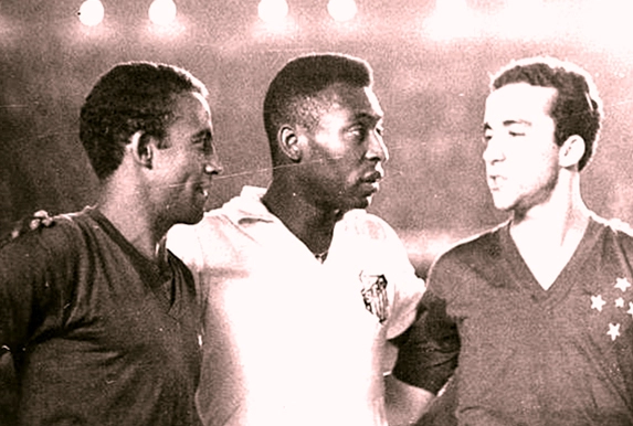 Dirceu Lopes, Pelé e Tostão: nomes históricos do futebol brasileiro. Foto retirada do blog Tardes de Pacaembu