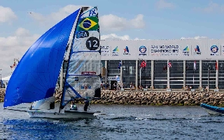 Vagas são nas classes Laser e 49er FX. Foto: Sailing Energy/World Sailing