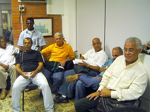 Da esquerda para a direita, em Porto Alegre, em julho de 2007: Alcindo, Jurandir (sentado), Jairão (em pé), Flecha, Cedenir, Tovar (encoberto) e Bráulio.