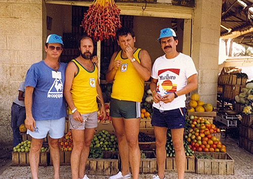 Jericó, Israel, em 1985: Samuel Ferro, Fran Augusti, Milton Neves, Mário Marinho e as frutas mais doces do mundo, as frutas do deserto irrigado