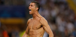 CR7 e Bale disputam pr&ecirc;mio de melhor da Europa; Messi e Neymar est&atilde;o fora