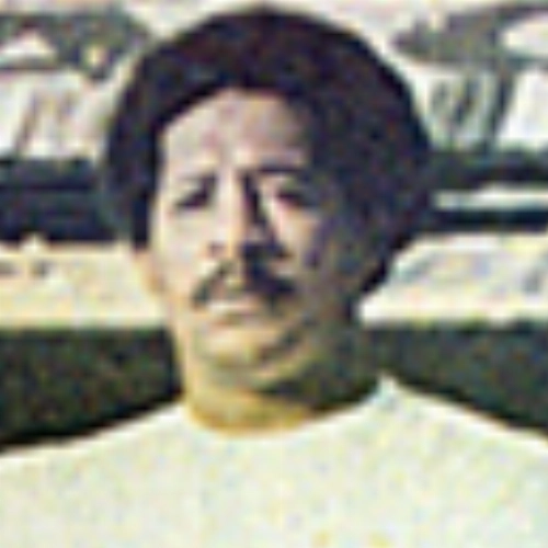 Antonio Carlos  - Ex-zagueiro-central do Santos