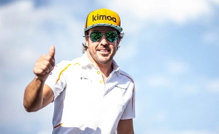 O espanhol deveria pensar apenas no hoje... Foto: McLarenF1