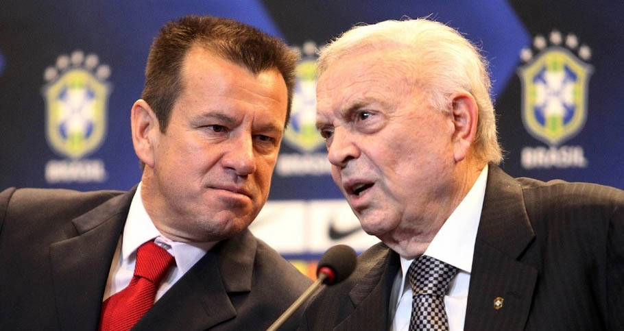Dunga, ao lado de Marin, em 22 de julho de 2014, na sede da CBF, ocasião em que foi apresentado oficilalmente como treinador da seleção brasileira. Foto: UOL