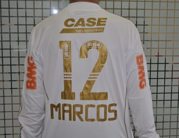 Camisa de Marcão com dedicatória ao jornalista Milton Neves. Foto: Ednilson Valia/Portal TT