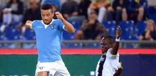 Felipe Anderson pode trocar Lazio pelo Manchester em janeiro, diz imprensa