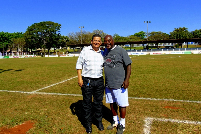 Luiz Carlos Ferreira e Edu, em Campo Grande-MS, no ano de 2015. Foto enviada por Luiz Carlos Ferreira