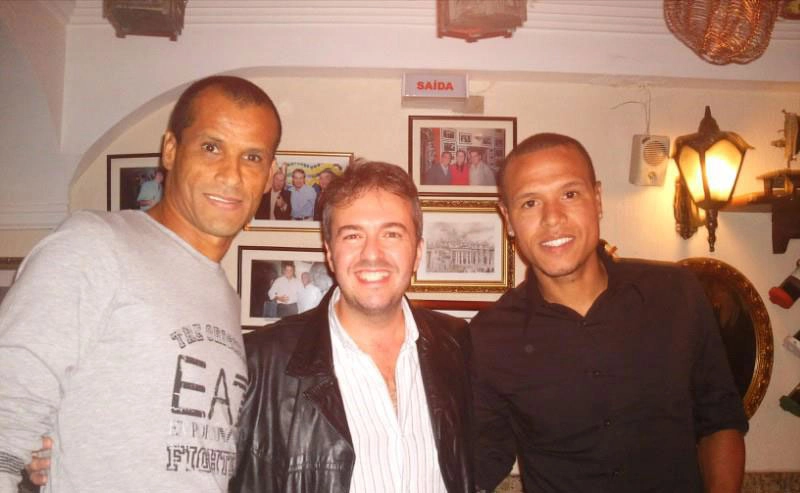 Rivaldo, Herói e Luis Fabiano posaram para a foto. Foto: Reprodução/Facebook