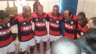 O time de masters conta com grandes ídolos rubro-negros