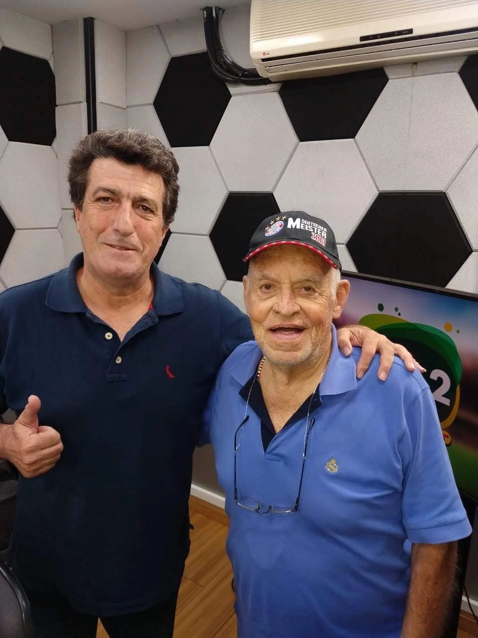 Carlos Alberto Spina (ex-Matsubara) e Silvio Luiz em outubro de 2019 na Rádio Transamérica. Foto: arquivo pessoal de Carlos Alberto Spina