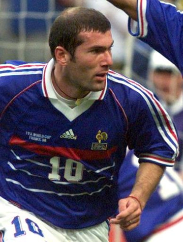 O camisa 10 foi a grande estrela no t&iacute;tulo da Sele&ccedil;&atilde;o Francesa. Os brasileiros pagaram o pato.