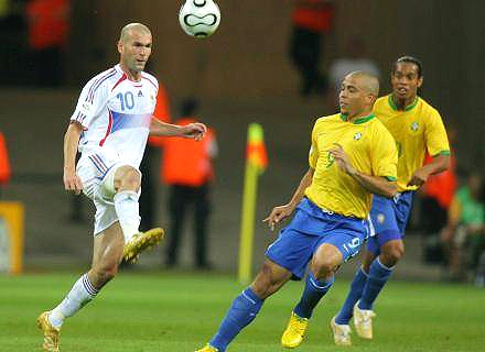 Nesse jogo, ao menos, Zinedine Zidane foi um verdadeiro fen&ocirc;meno. Segundo ele, essa foi a maior atua&ccedil;&atilde;o da sua carreira.