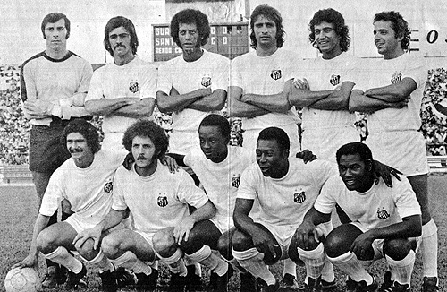  Em pé: Cejas, Vicente, Carlos Alberto Torres, Marinho Peres, Clodoaldo e Turcão. Agachados: Manoel Maria, Brecha, Eusébio, Pelé e Edu.