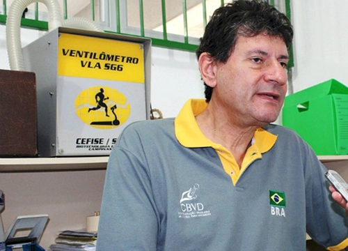 Amauri Ribeiro  - Ex-jogador de v&ocirc;lei do Brasil