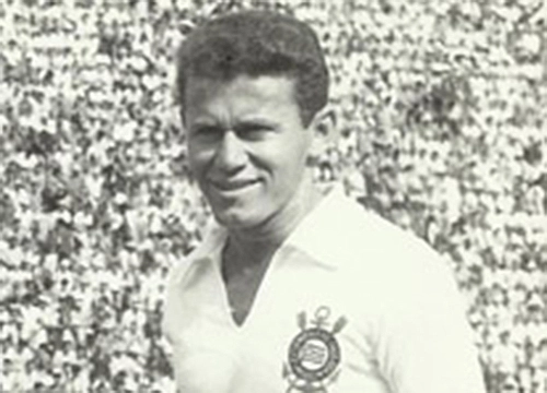 Amaro - Ex-volante do Am&eacute;rica-RJ, Portuguesa e Corinthians