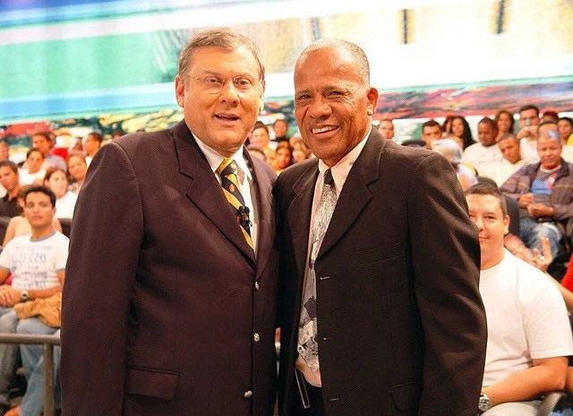 Milton Neves e Dadá, preparados para mais um programa de TV, em 2007