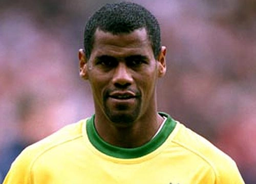 Aldair  - Ex-zagueiro do Fla, Roma e sele&ccedil;&atilde;o