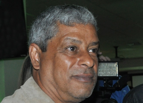 Alves - Ex-ponta do Corinthians e São Bento