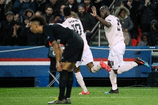 Fiasco combina com... PSG, claro!