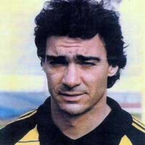 Vitor Damas  - Ex-goleiro português