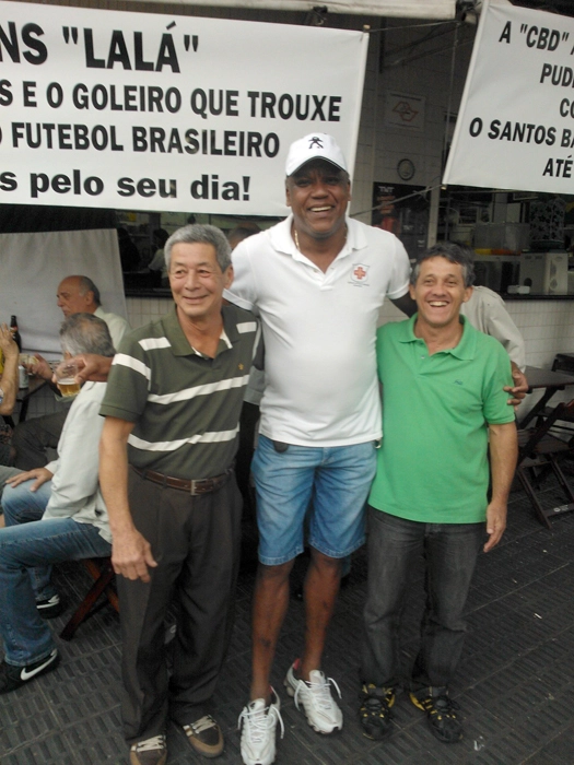 Da esquerda para a direita: Kaneco, Serginho Chulapa e Osni. Eles estiveram reunidos no aniversário do ex-goleiro Lalá, em 2012