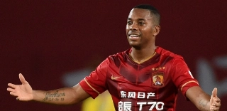 Robinho e Diego podem reeditar parceria no Fenerbahce, diz jornal turco