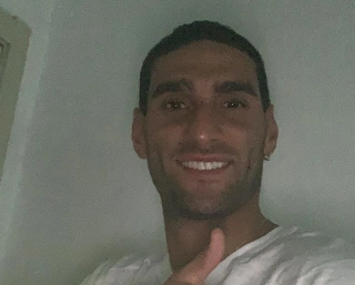 Fellaini, de 32 anos, testou positivo. Foto: Twitter