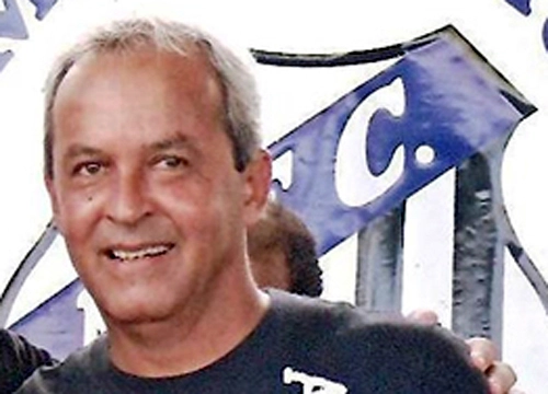 Toninho Vieira  - Ex-médio-volante do Santos