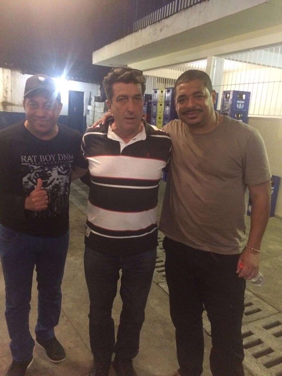 Júnior, Carlos Alberto Spina (ex-Matsubara) e Vampeta em fevereiro de 2018 no União dos Operários (SP). Foto: arquivo pessoal de Carlos Alberto Spina