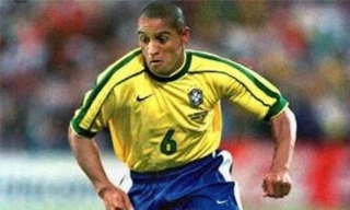 Campeão mundial com a seleção também tem conquistas com o Verdão. Foto: Reprodução/Instagram @rivaldooficial