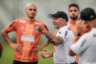 Direção do Galo afirmou que crise gerada pelo coronavírus afetou as receitas do clube. Foto: Bruno Cantini / Agência Galo / Atlético