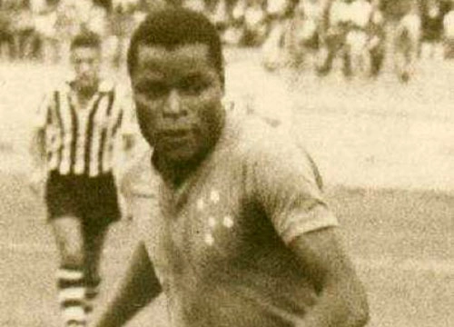 Massinha   - Ex-lateral do Cruzeiro, Vasco e Sele&ccedil;&atilde;o Mineira