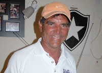 Rildo - Ex-lateral-esquerdo do Botafogo, Santos e Sele&ccedil;&atilde;o