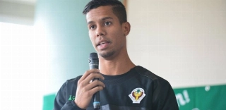 Atacante troca Ceará por time japonês dois dias após a apresentação