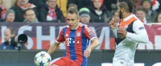 Rafinha citou uma possível humilhação, que o atacante Bernard sofre dos outros brasileiros do time ucraniano