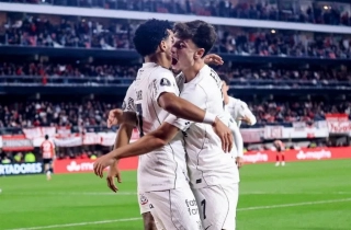 Depois de empatar na Argentina, Corinthians encara o Estudiantes em casa por vaga na semi da Libertadores