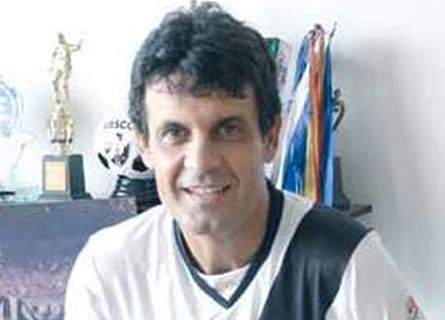 Silvinho   - Ex-atacante do Vasco, Fluminense e Botafogo-RJ