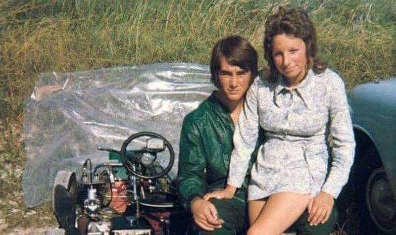 Ainda kartista, no começo dos anos 70, ao lado de Rosanne, sua companheira de toda a vida. Foto: arquivo pessoal de Nigel Mansell